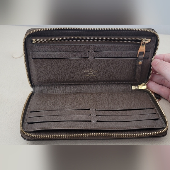 Louis Vuitton Monogram Empreinte Zippy Wallet in brown - Picture 4 of 12